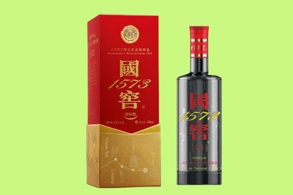 迭部县回收国窖1573.jpg